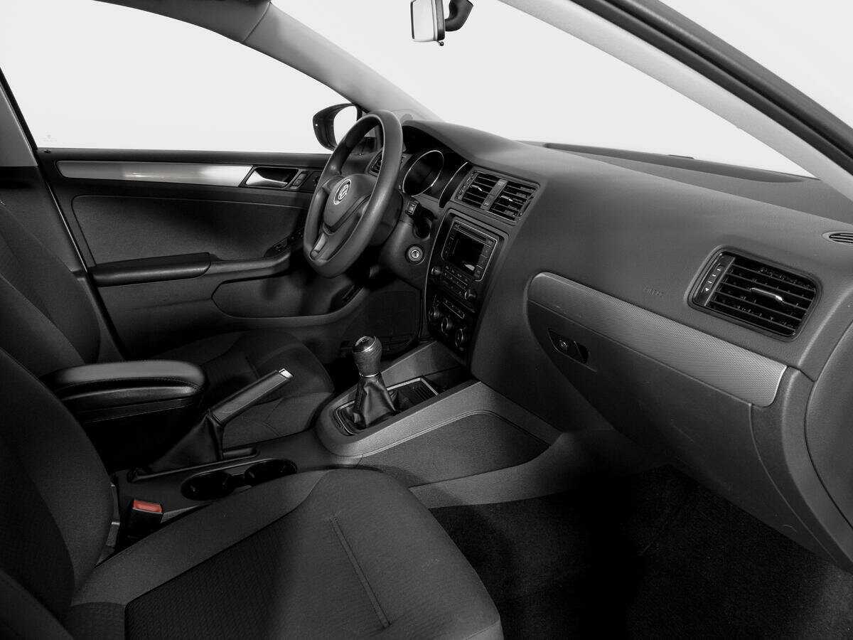 Б/У Фольксваген Джетта 2016 года. Фото: #8