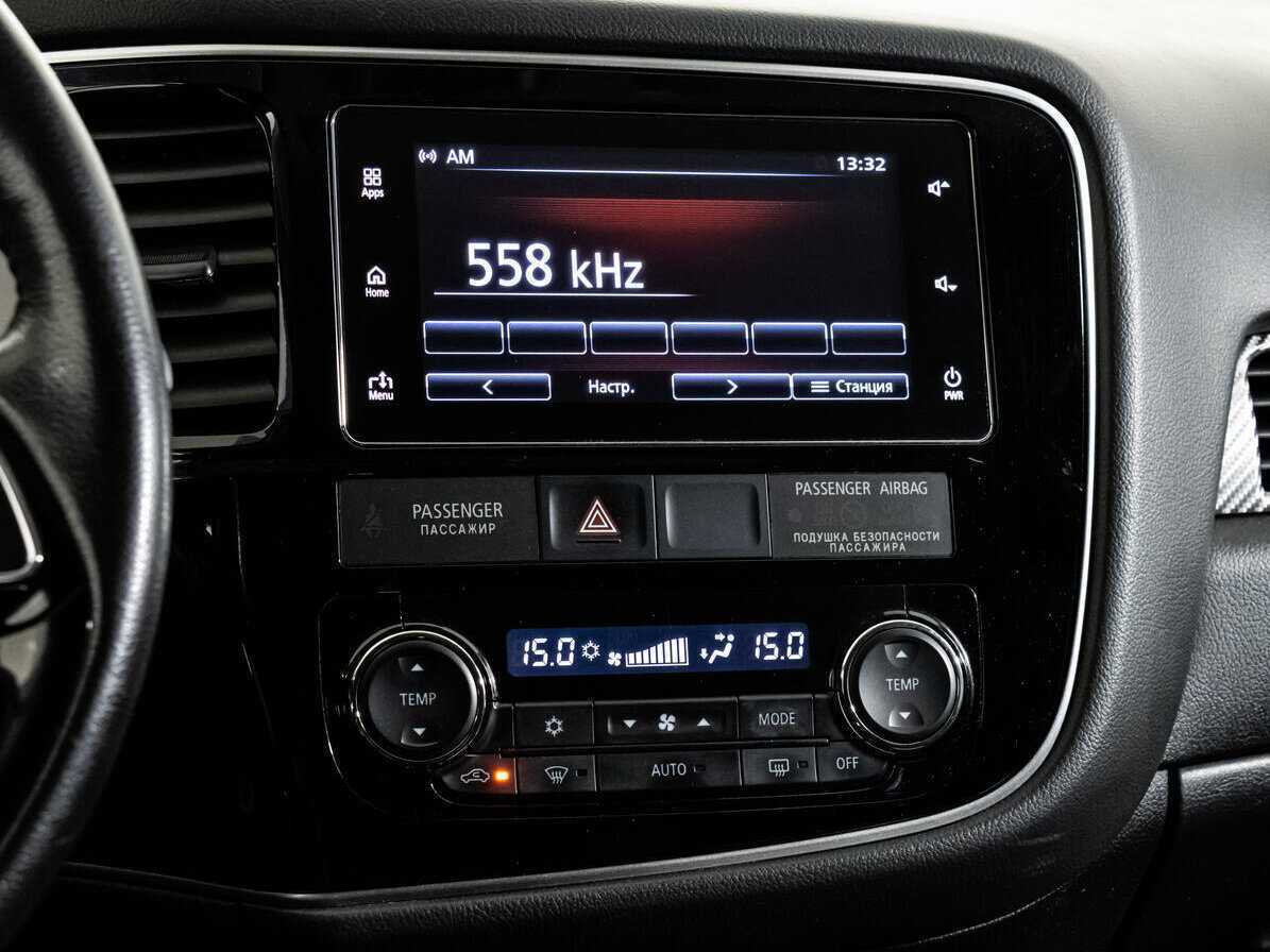 Б/У Митсубиши Оутлэндер 2018 года. Фото: #11