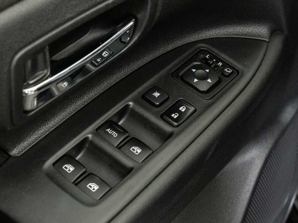 Б/У Митсубиши Оутлэндер 2018 года. Фото: #14