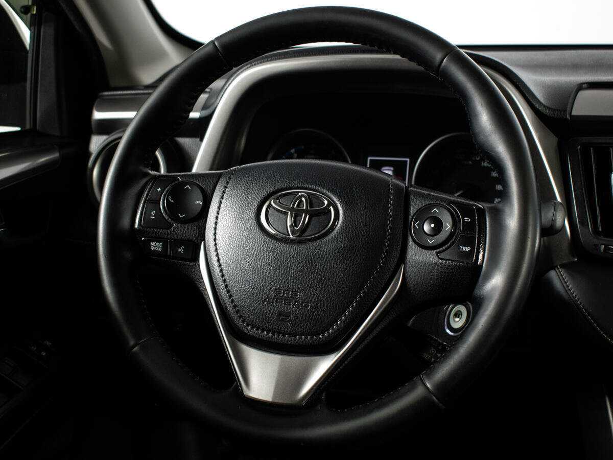Toyota RAV4 2016 года с пробегом. Фото: #11