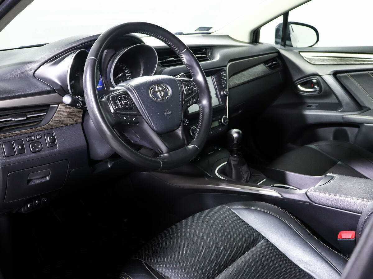 Б/У Тойота Авенсис 2018 года. Фото: #10