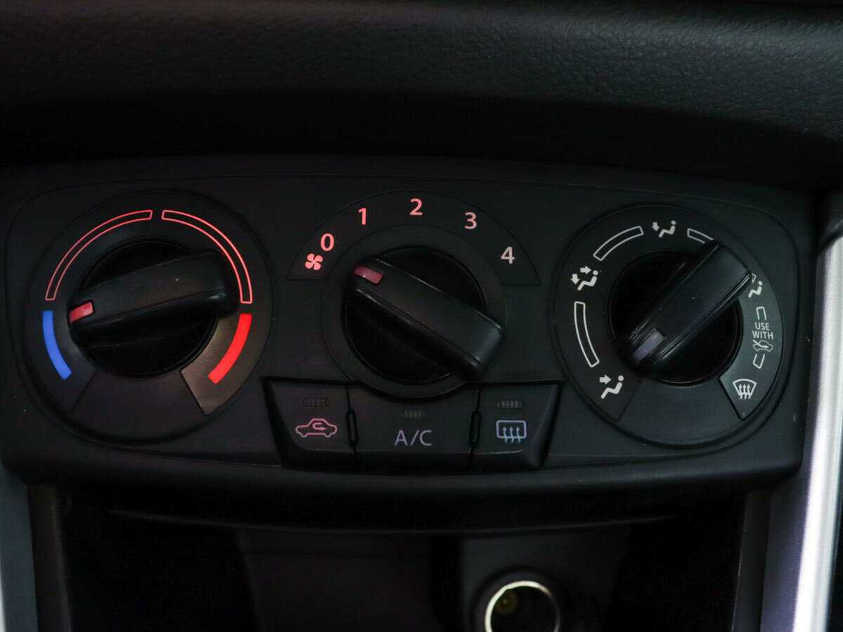 Б/У Сузуки С-Икс4 2014 года. Фото: #14