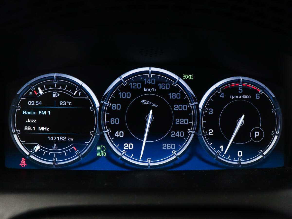 Jaguar XJ 2012 года с пробегом. Фото: #8