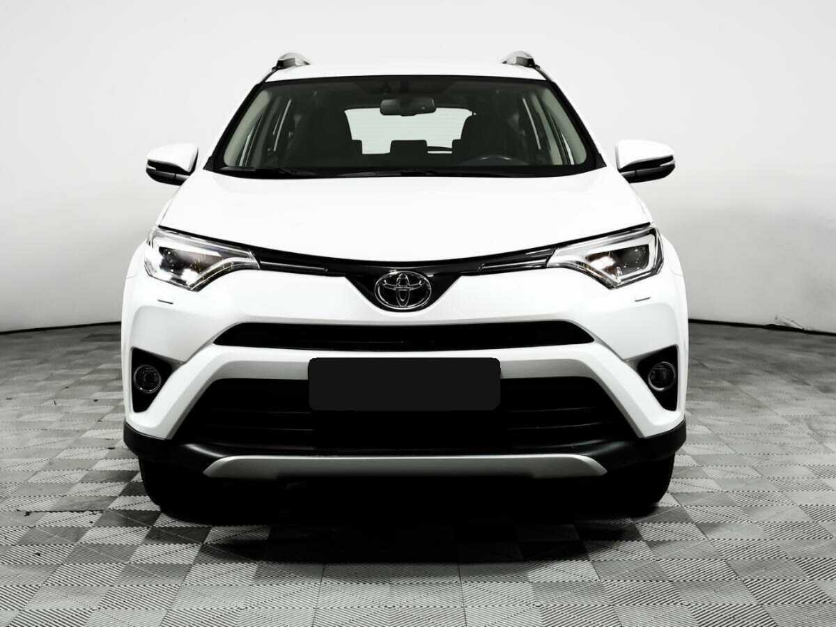 Toyota RAV4 2018 года с пробегом. Фото: #1