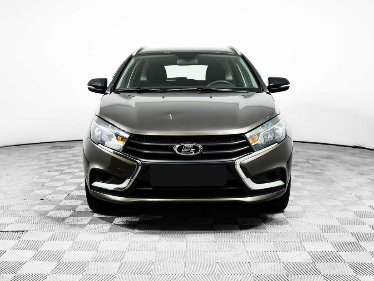 Lada (ВАЗ) Vesta 2021 года с пробегом. Фото: #1