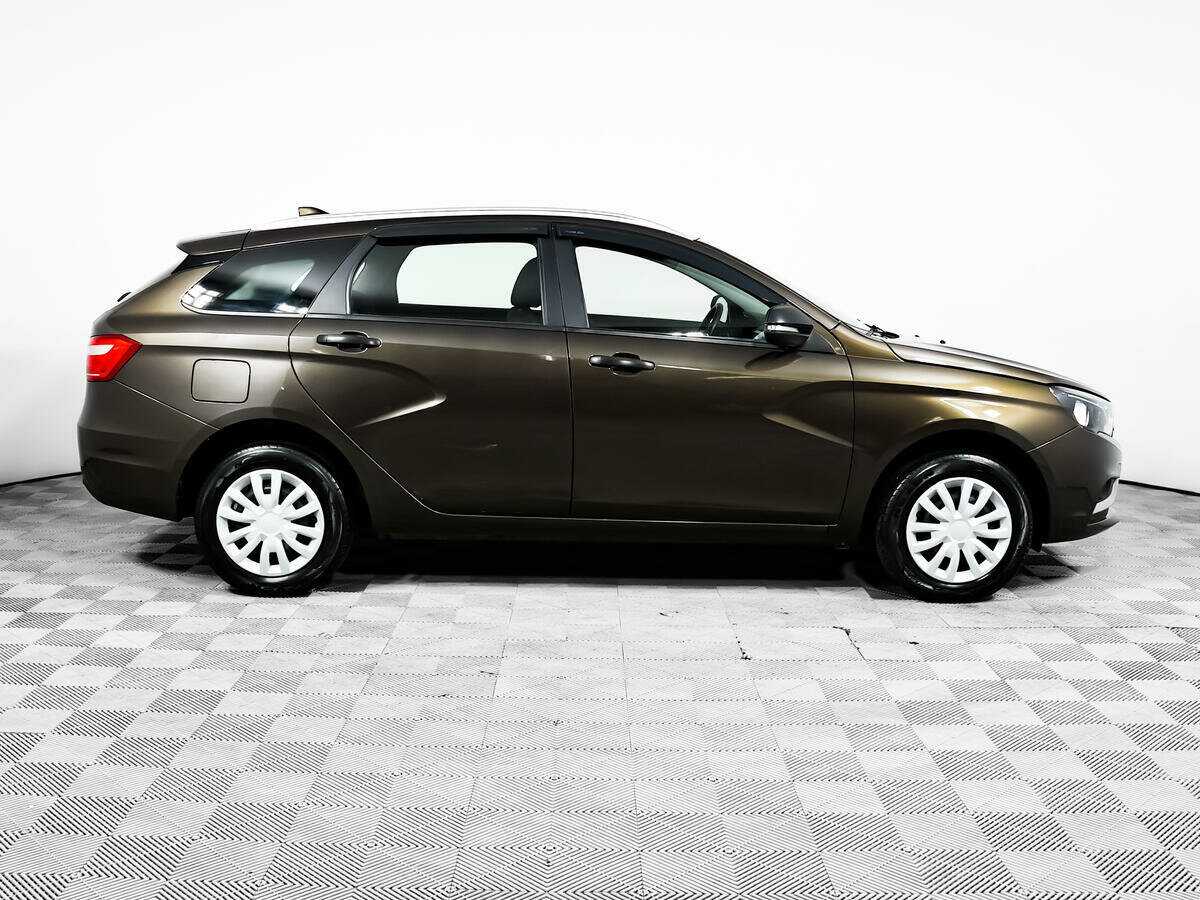 Lada (ВАЗ) Vesta 2021 года с пробегом. Фото: #3