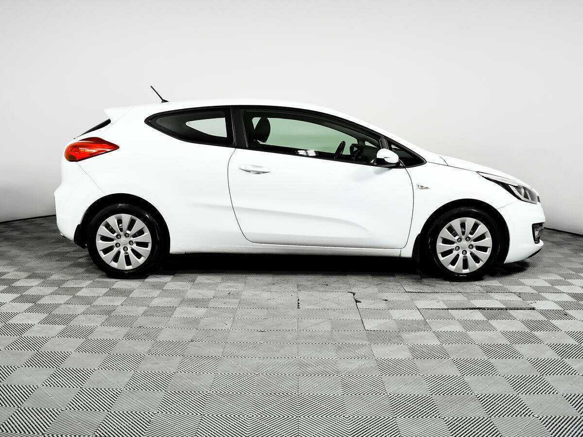 Б/У Киа Сид 2013 года. Фото: #3