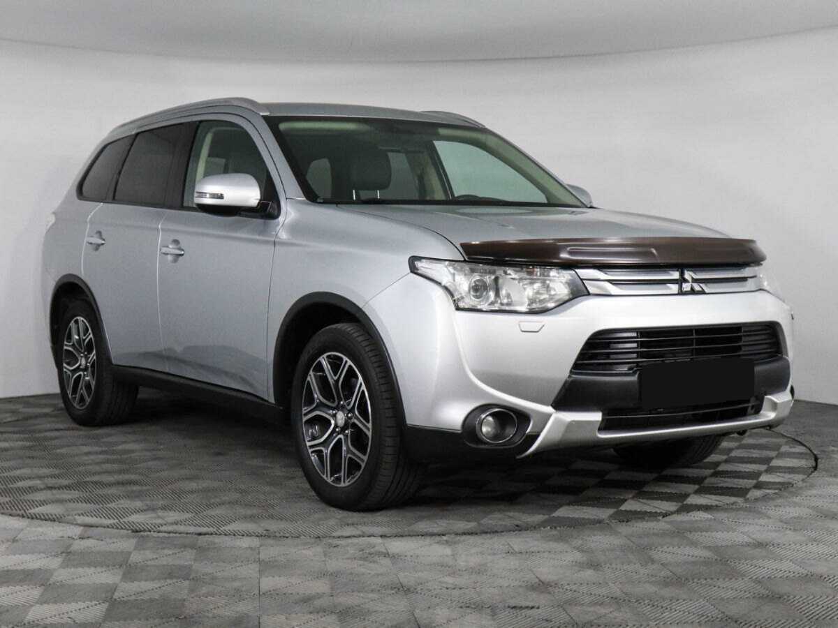Mitsubishi Outlander 2014 года с пробегом. Фото: #2