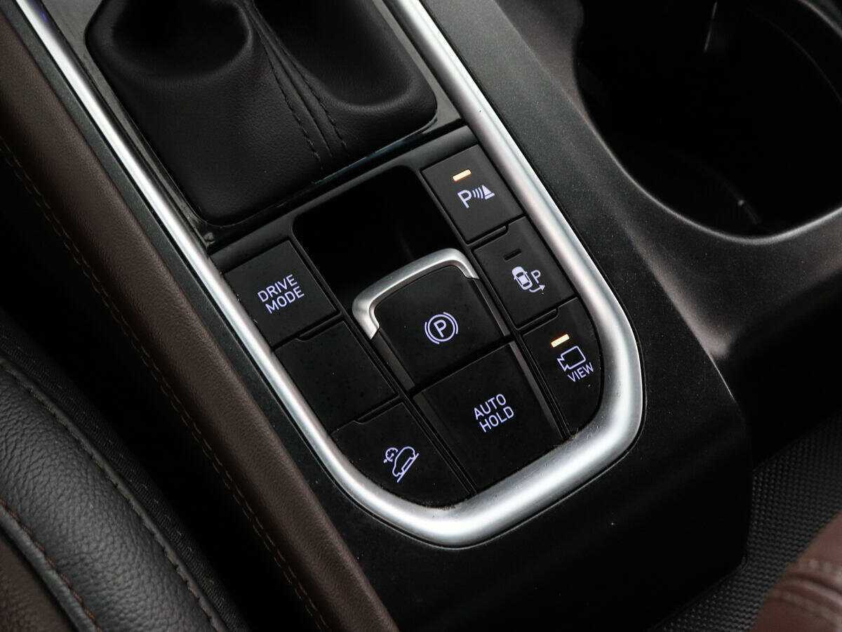 Hyundai Santa Fe 2018 года с пробегом. Фото: #18