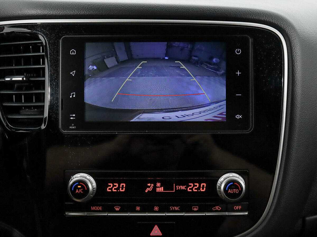 Б/У Митсубиши Оутлэндер 2020 года. Фото: #13