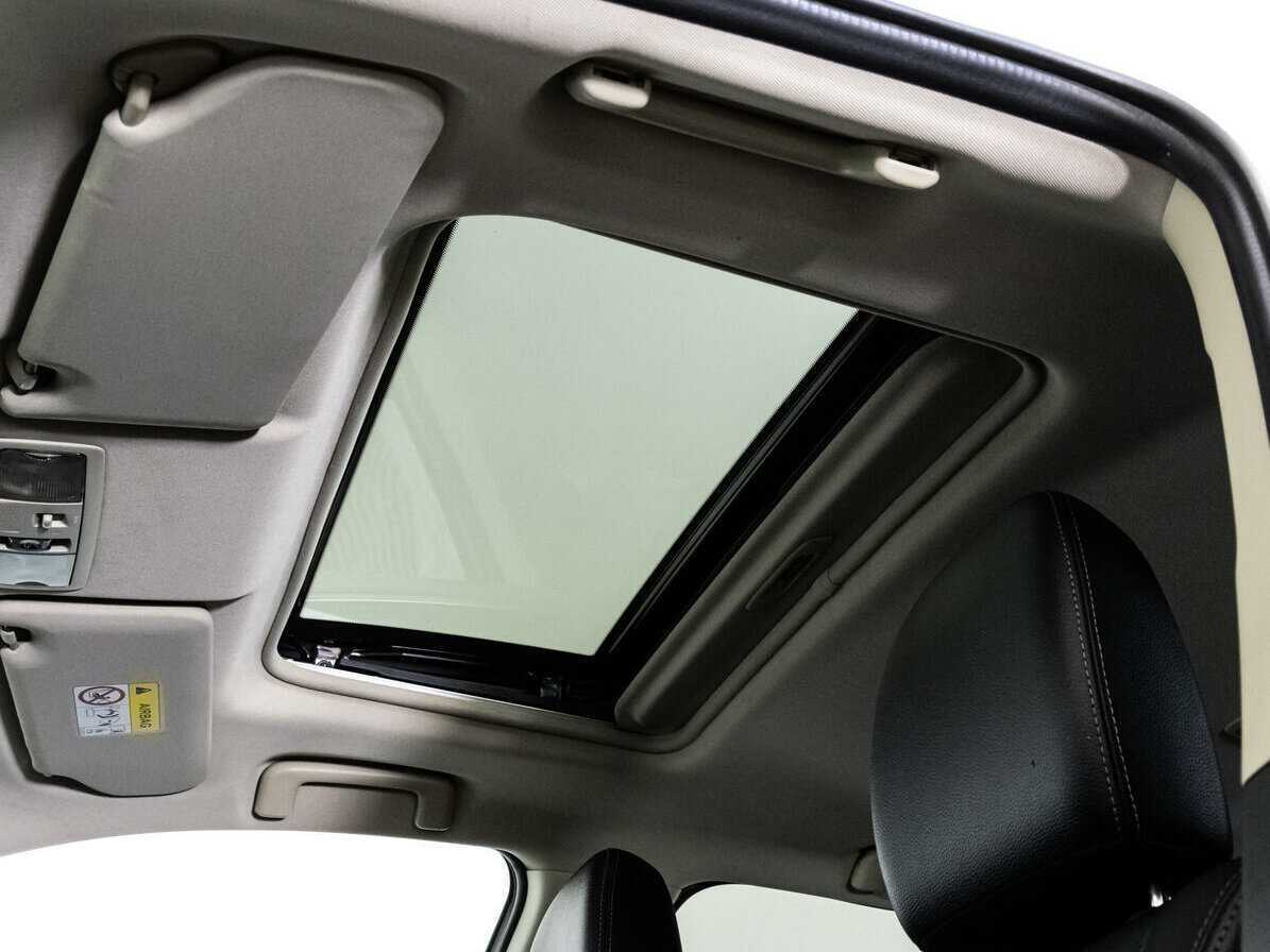 Б/У Митсубиши Оутлэндер 2016 года. Фото: #15