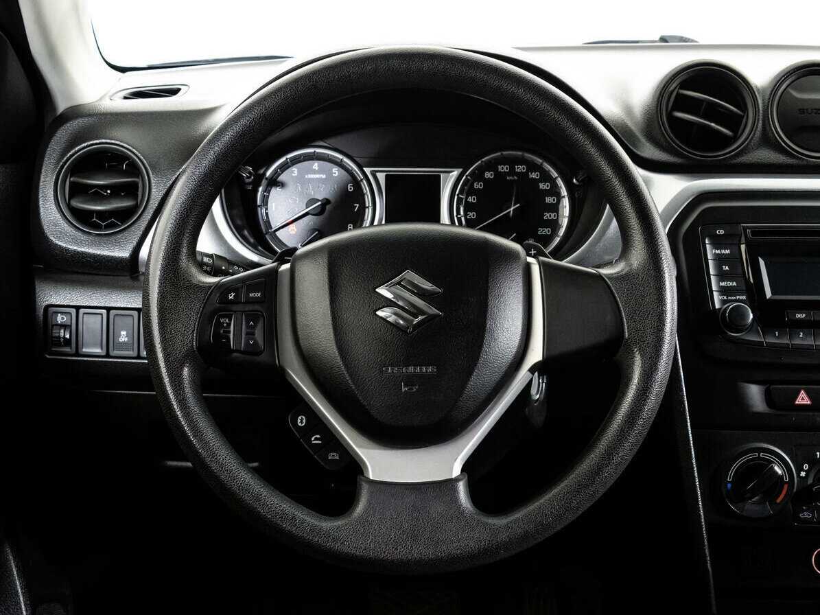 Б/У Сузуки Витара 2017 года. Фото: #11