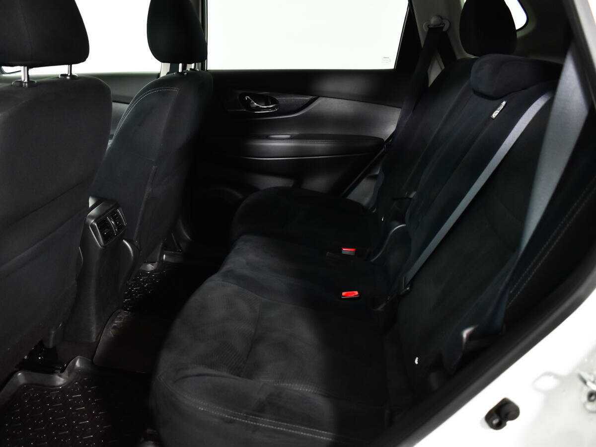 Б/У Ниссан Икс-Трейл 2017 года. Фото: #7