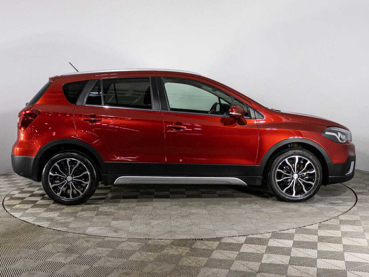 Б/У Сузуки С-Икс4 2021 года. Фото: #3