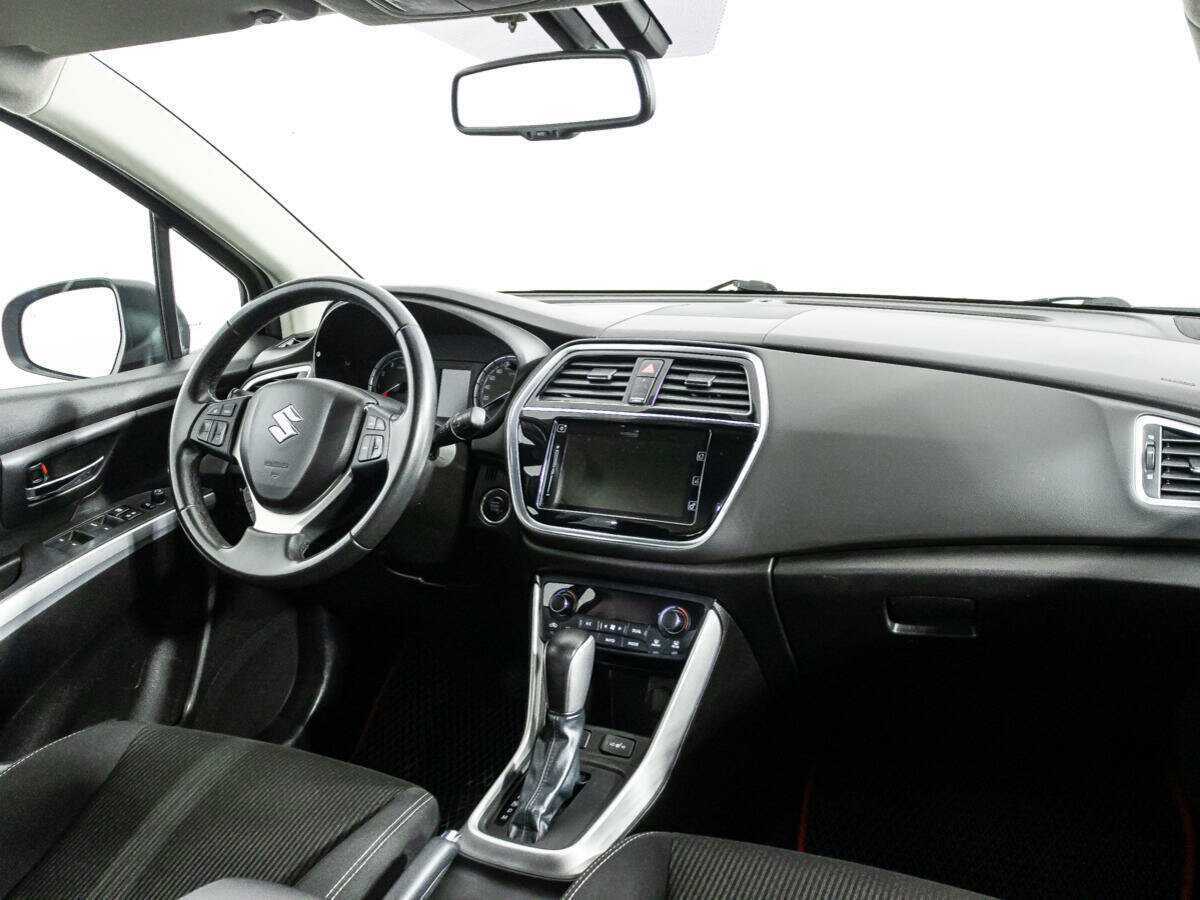 Б/У Сузуки С-Икс4 2021 года. Фото: #8