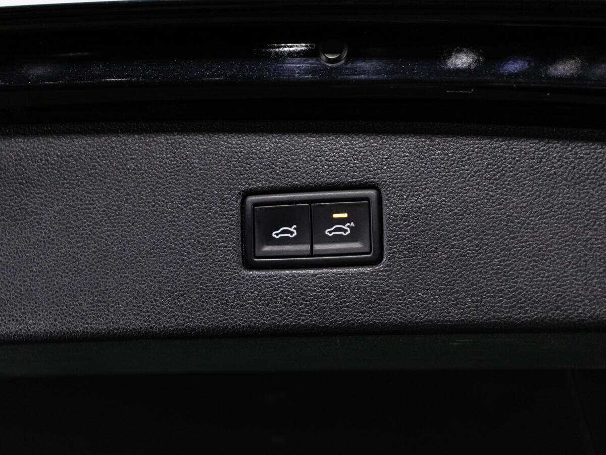 Б/У Фольксваген Тигуан 2017 года. Фото: #14