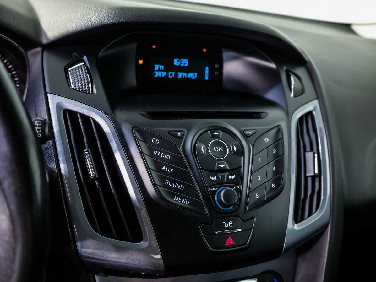 Ford Focus 2013 года с пробегом. Фото: #12