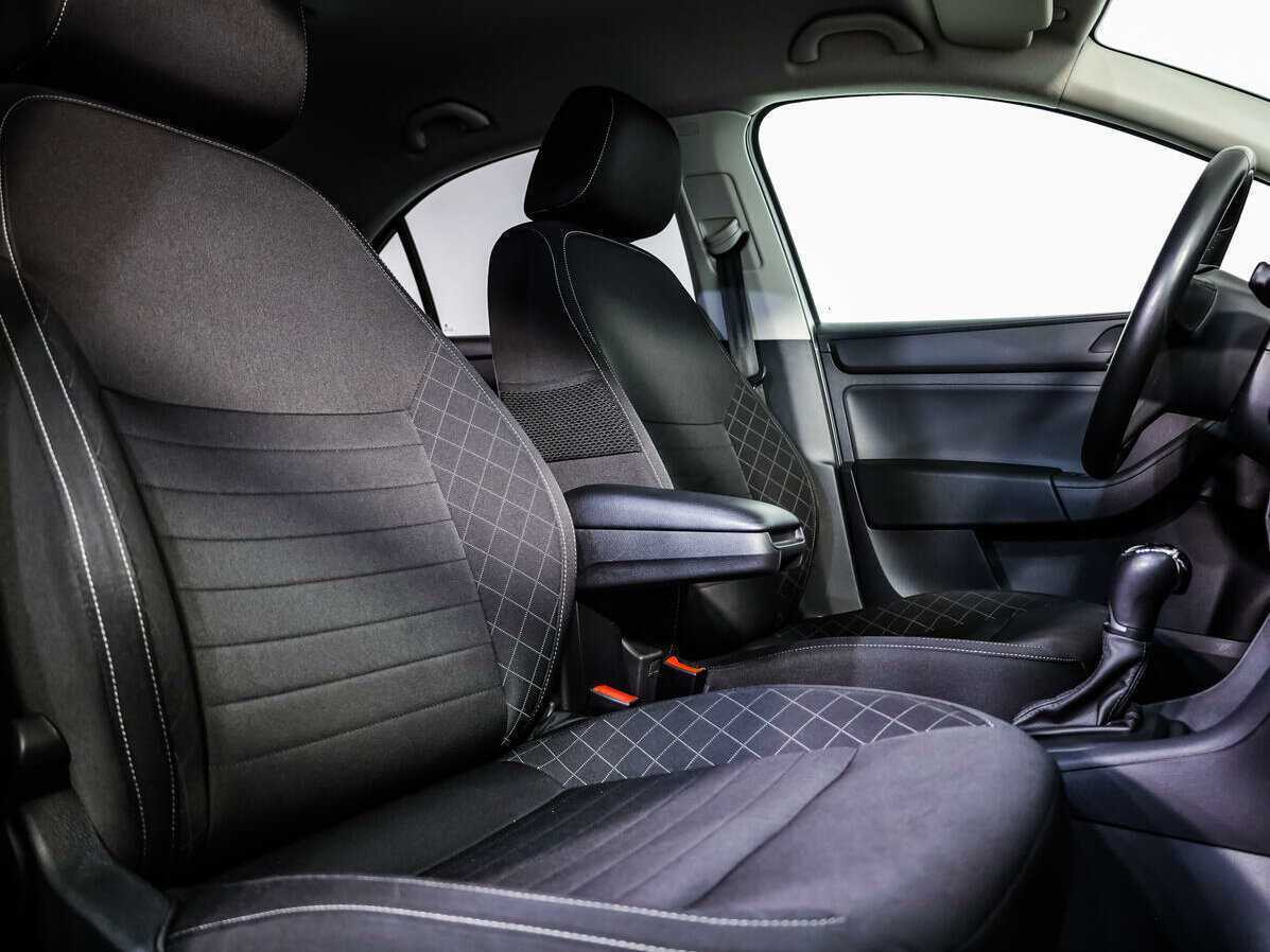 Skoda Rapid 2017 года с пробегом. Фото: #10