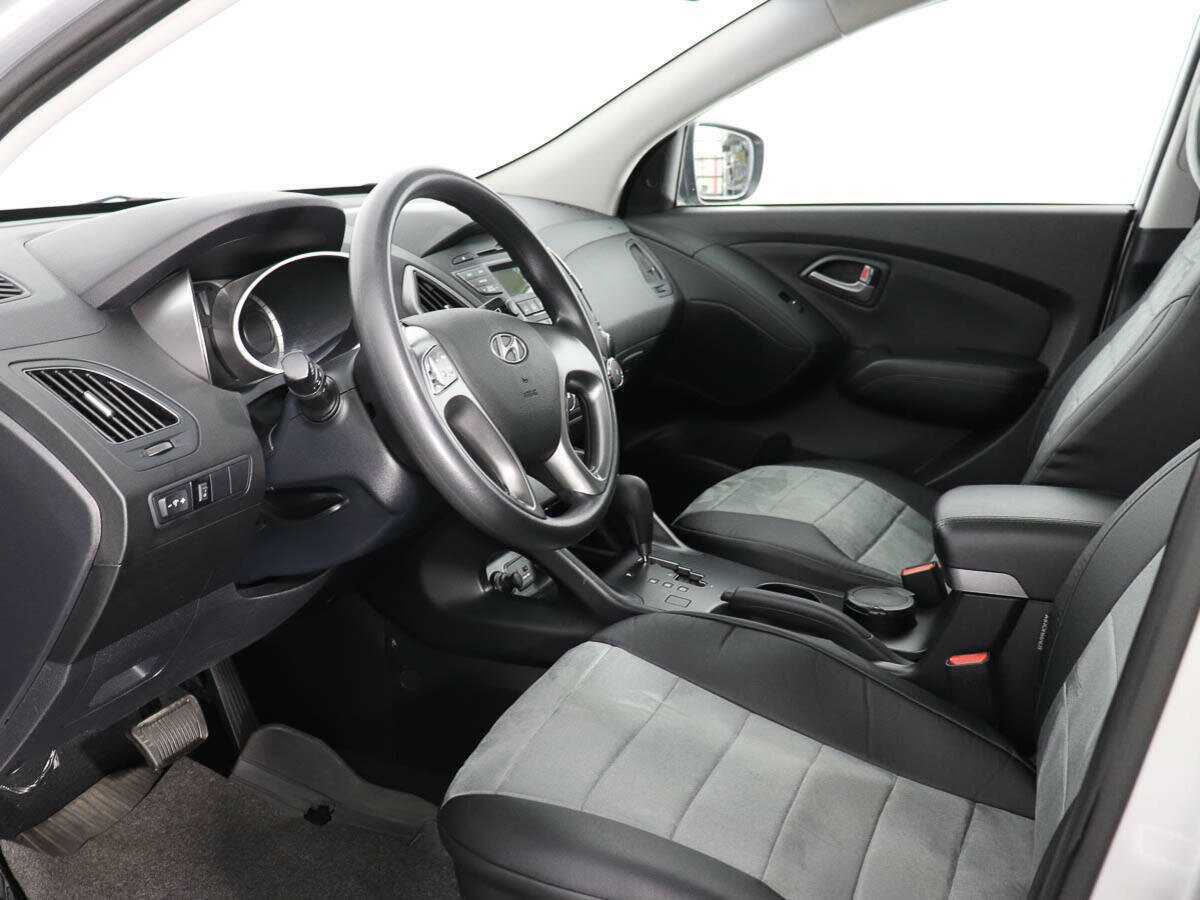 Б/У Хендай ай-икс35 2013 года. Фото: #9