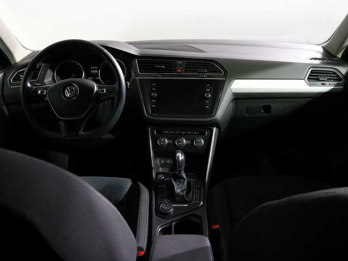 Volkswagen Tiguan 2018 года с пробегом. Фото: #9