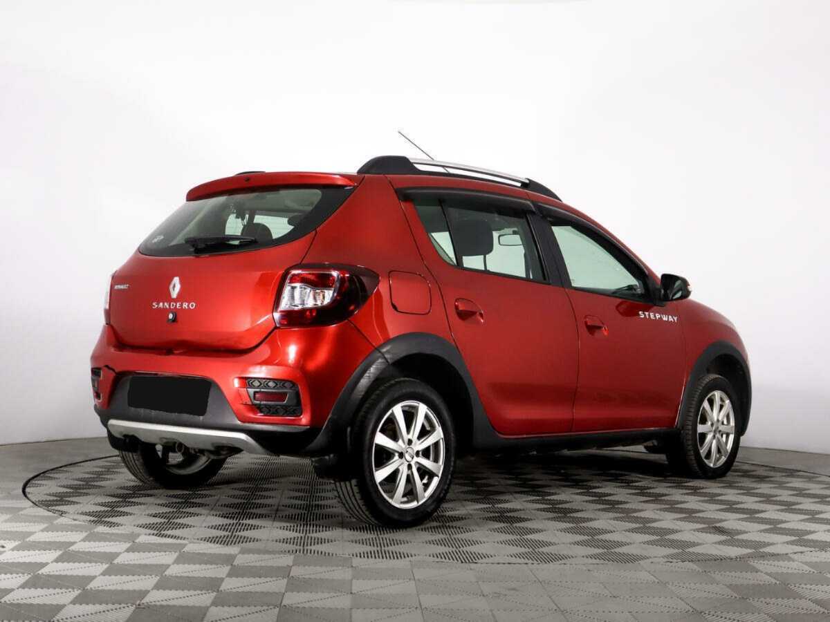 Б/У Рено Сандеро 2015 года. Фото: #4