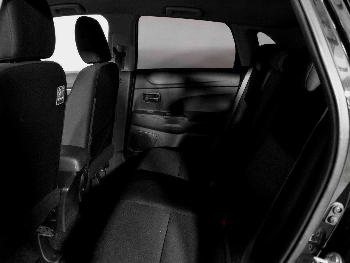 Б/У Митсубиши АС-Икс 2012 года. Фото: #8