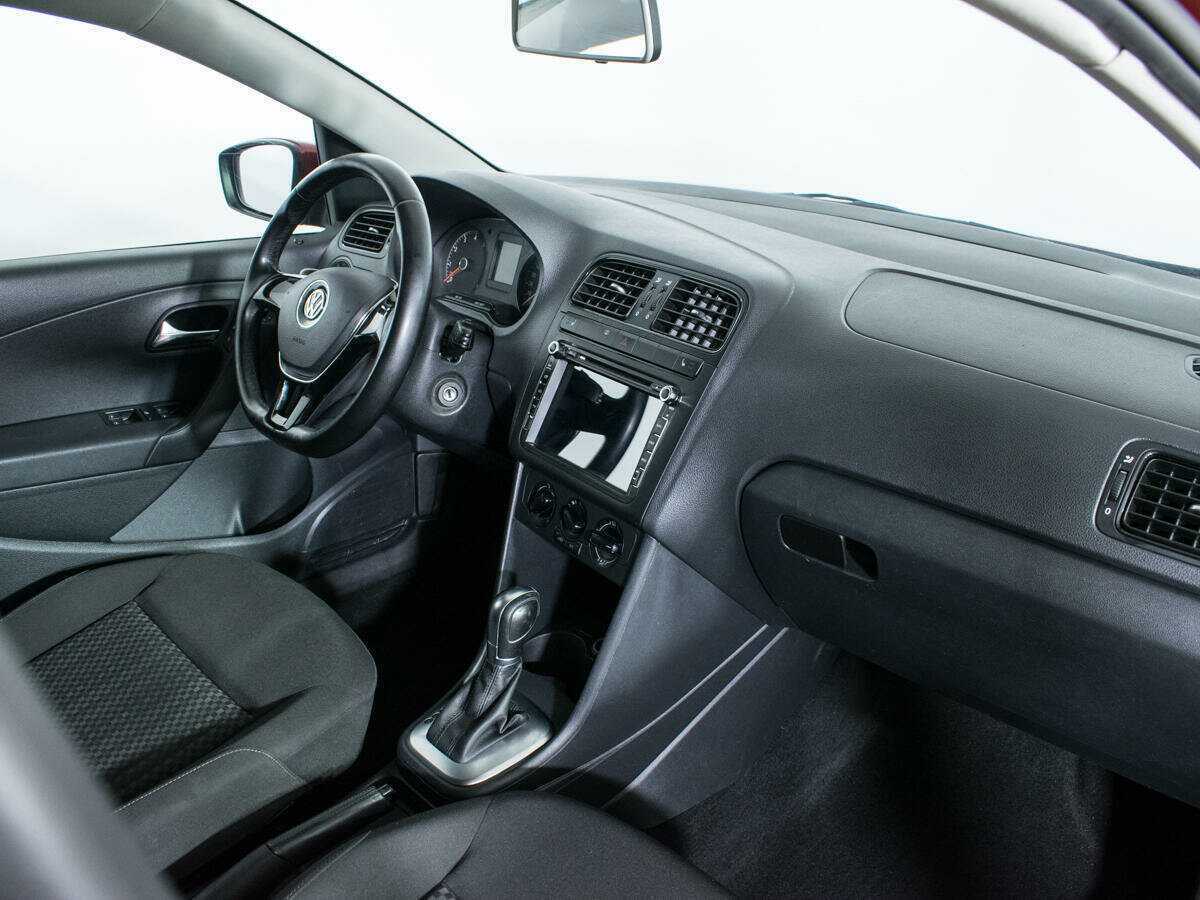 Б/У Фольксваген Поло 2016 года. Фото: #8