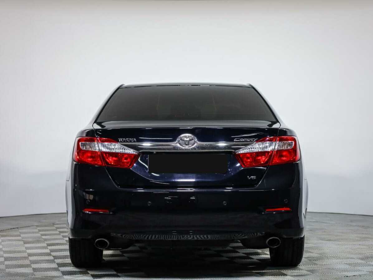Toyota Camry 2013 года с пробегом. Фото: #4
