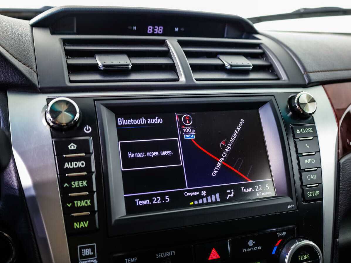 Toyota Camry 2013 года с пробегом. Фото: #12