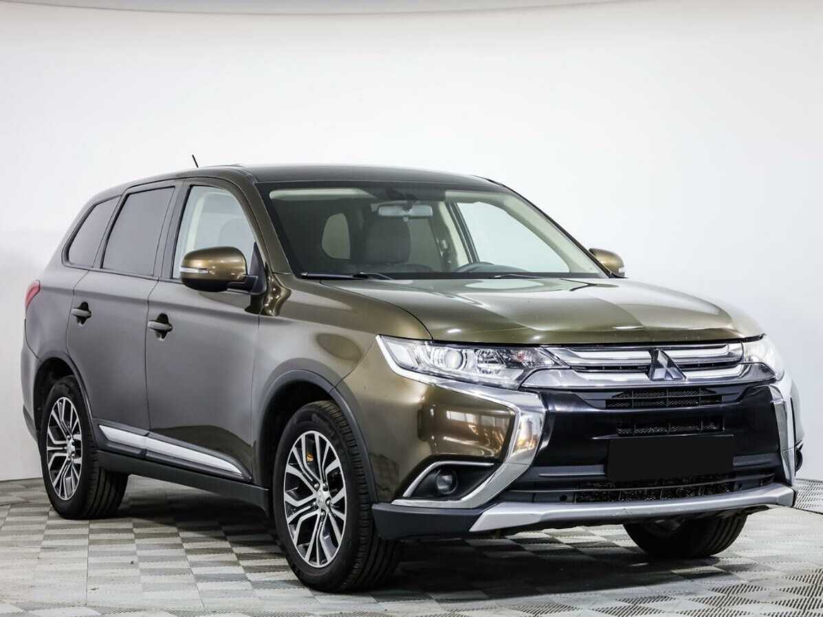 Mitsubishi Outlander 2015 года с пробегом. Фото: #1