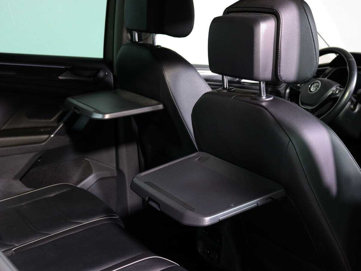 Б/У Фольксваген Тигуан 2018 года. Фото: #13