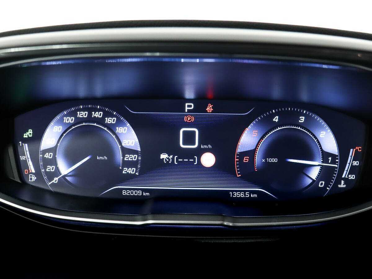 Б/У Пежо 3008 2017 года. Фото: #11