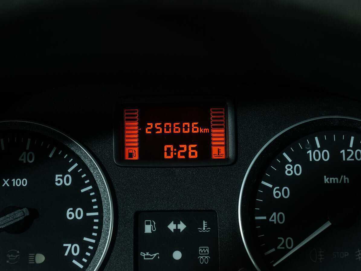 Б/У Ниссан Альмера 2016 года. Фото: #12