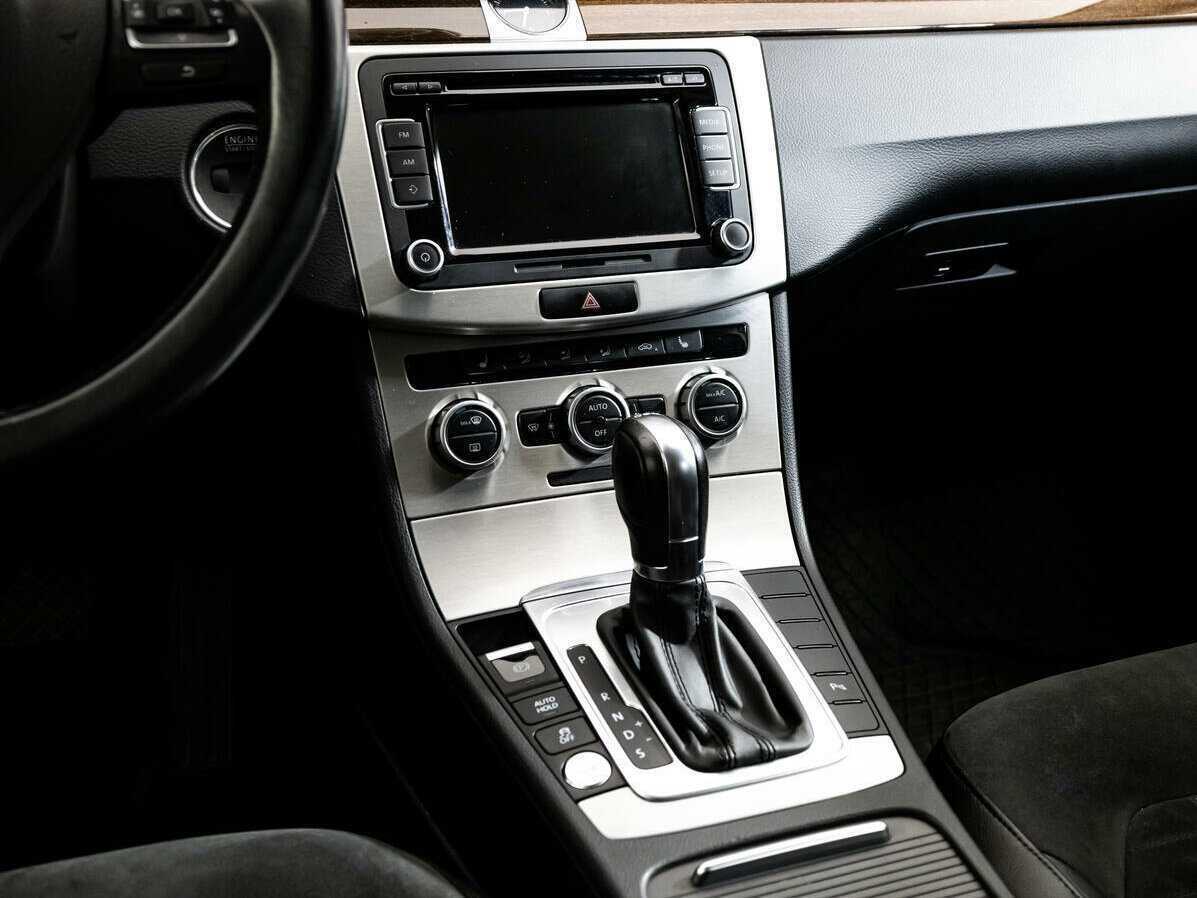 Б/У Фольксваген Пассат 2013 года. Фото: #9