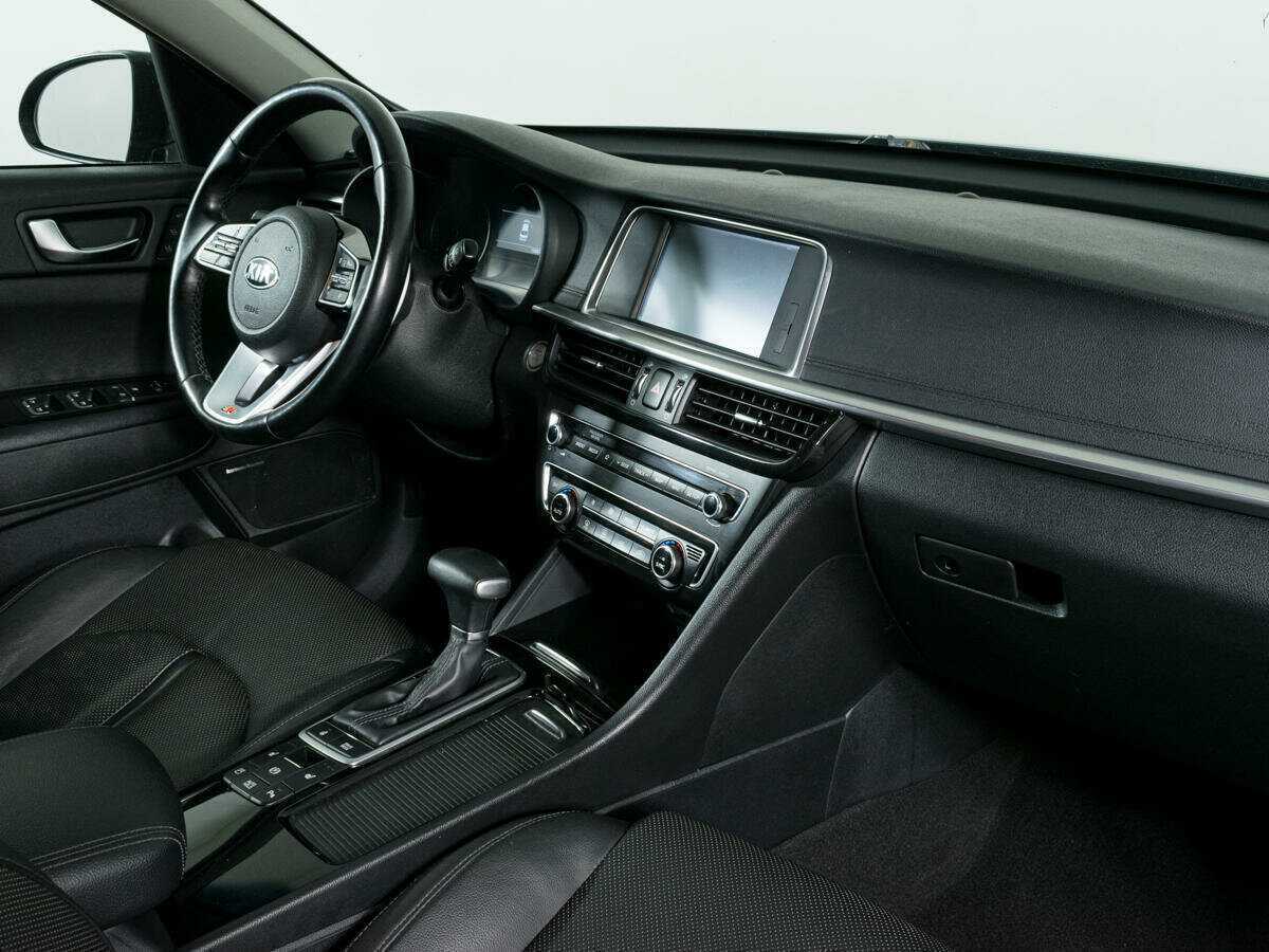 Б/У Киа Оптима 2018 года. Фото: #8