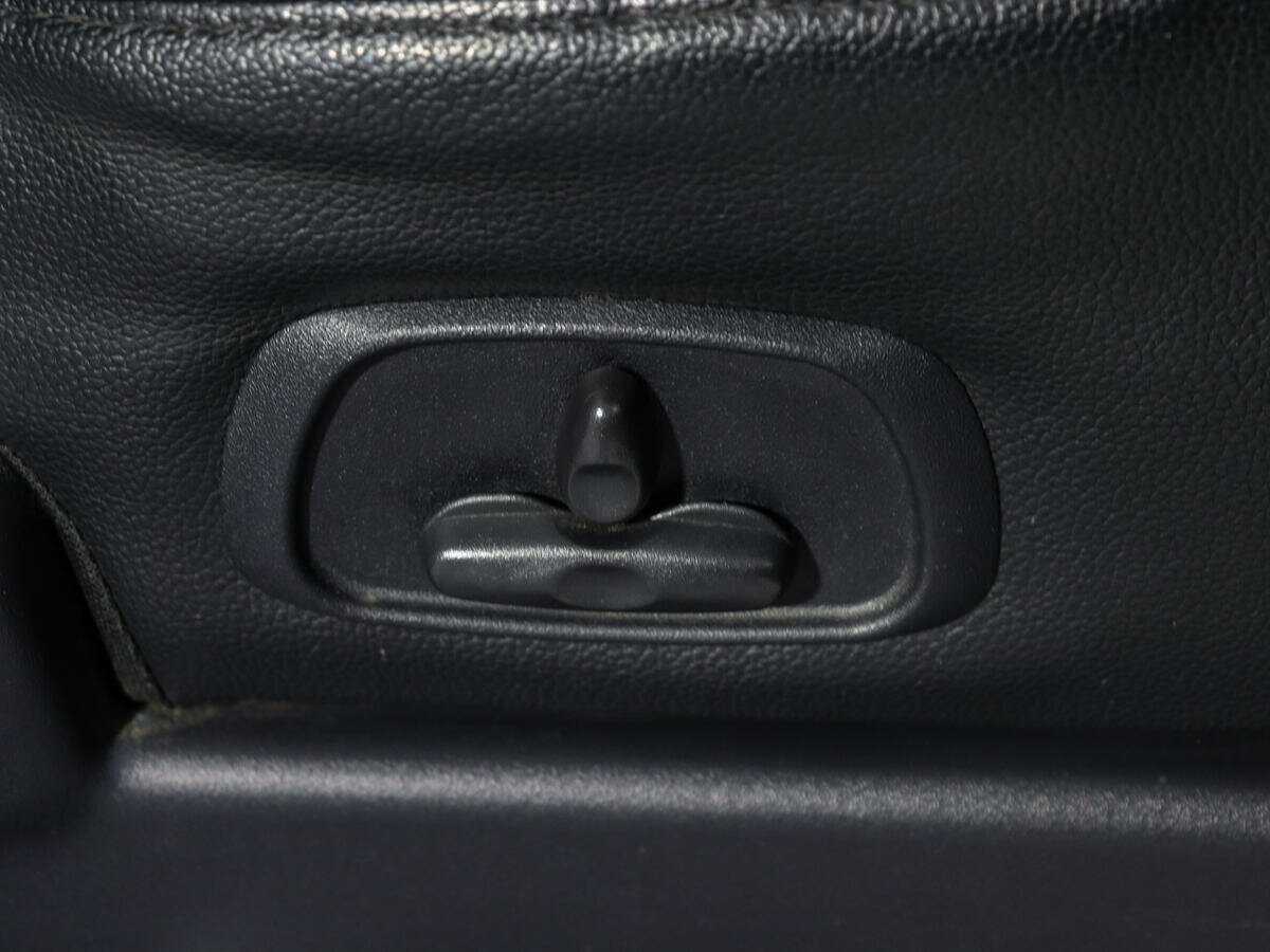 Б/У Митсубиши Паджеро 2012 года. Фото: #13