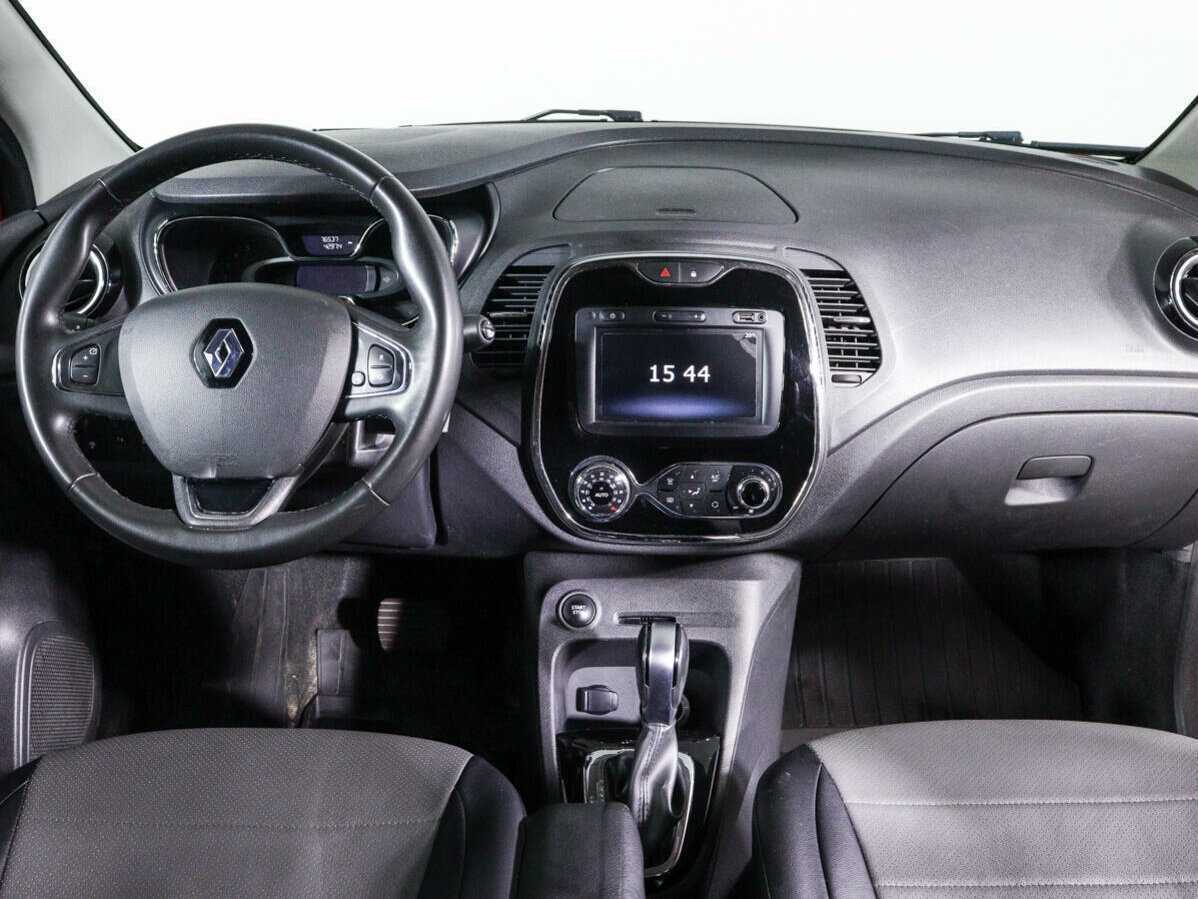 Б/У Рено Каптюр 2020 года. Фото: #11