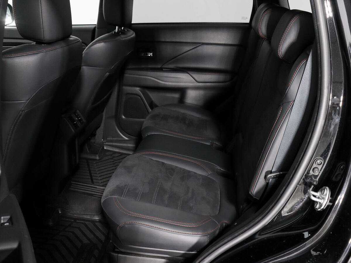 Mitsubishi Outlander 2020 года с пробегом. Фото: #13