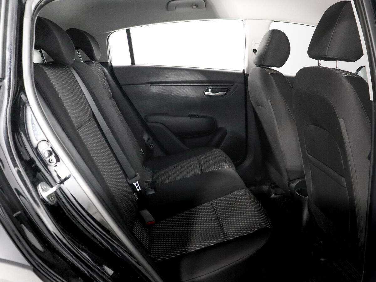 Б/У Киа Рио 2018 года. Фото: #10