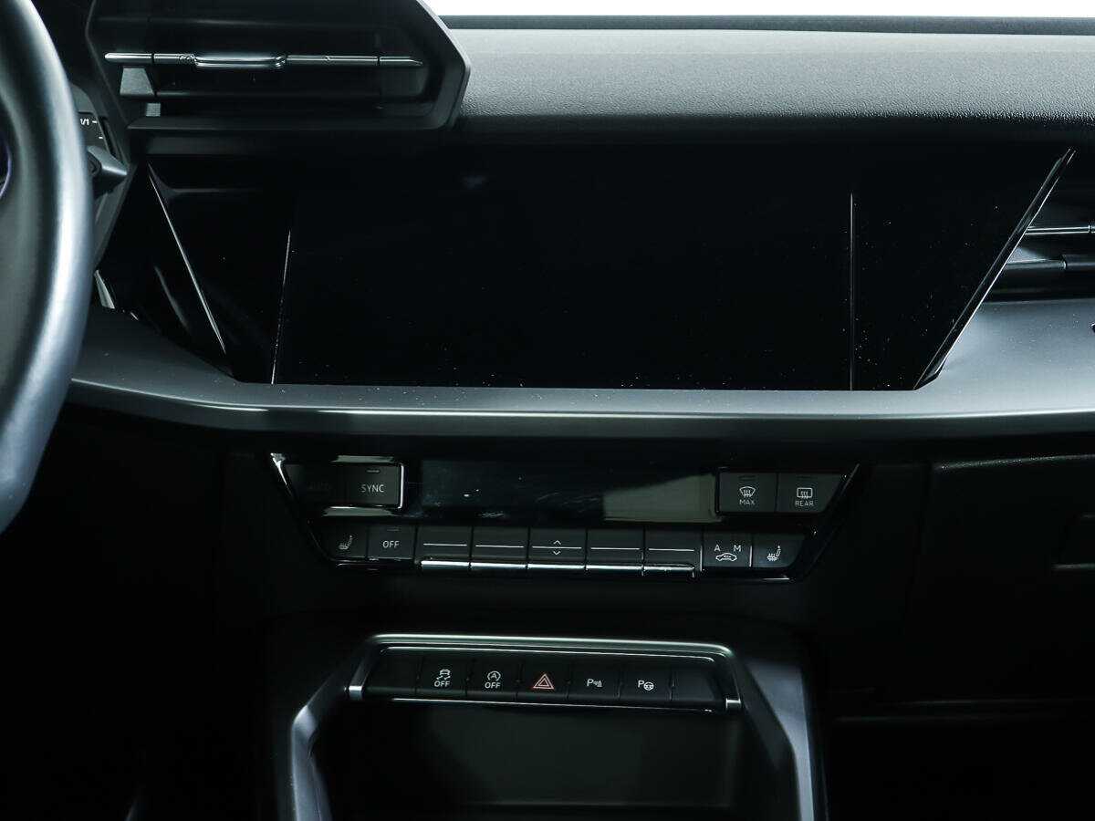 Audi A3 2021 года с пробегом. Фото: #9