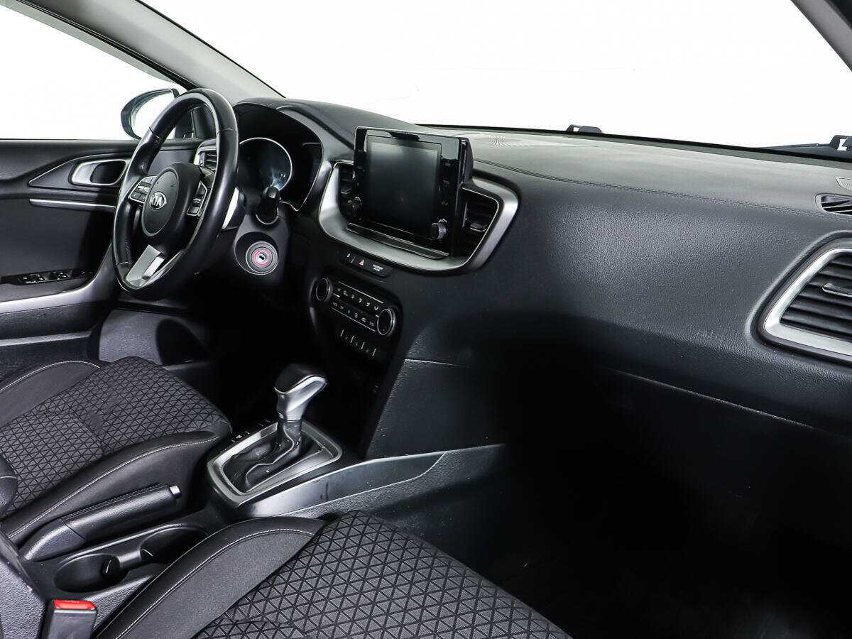 Б/У Киа Сид 2021 года. Фото: #8