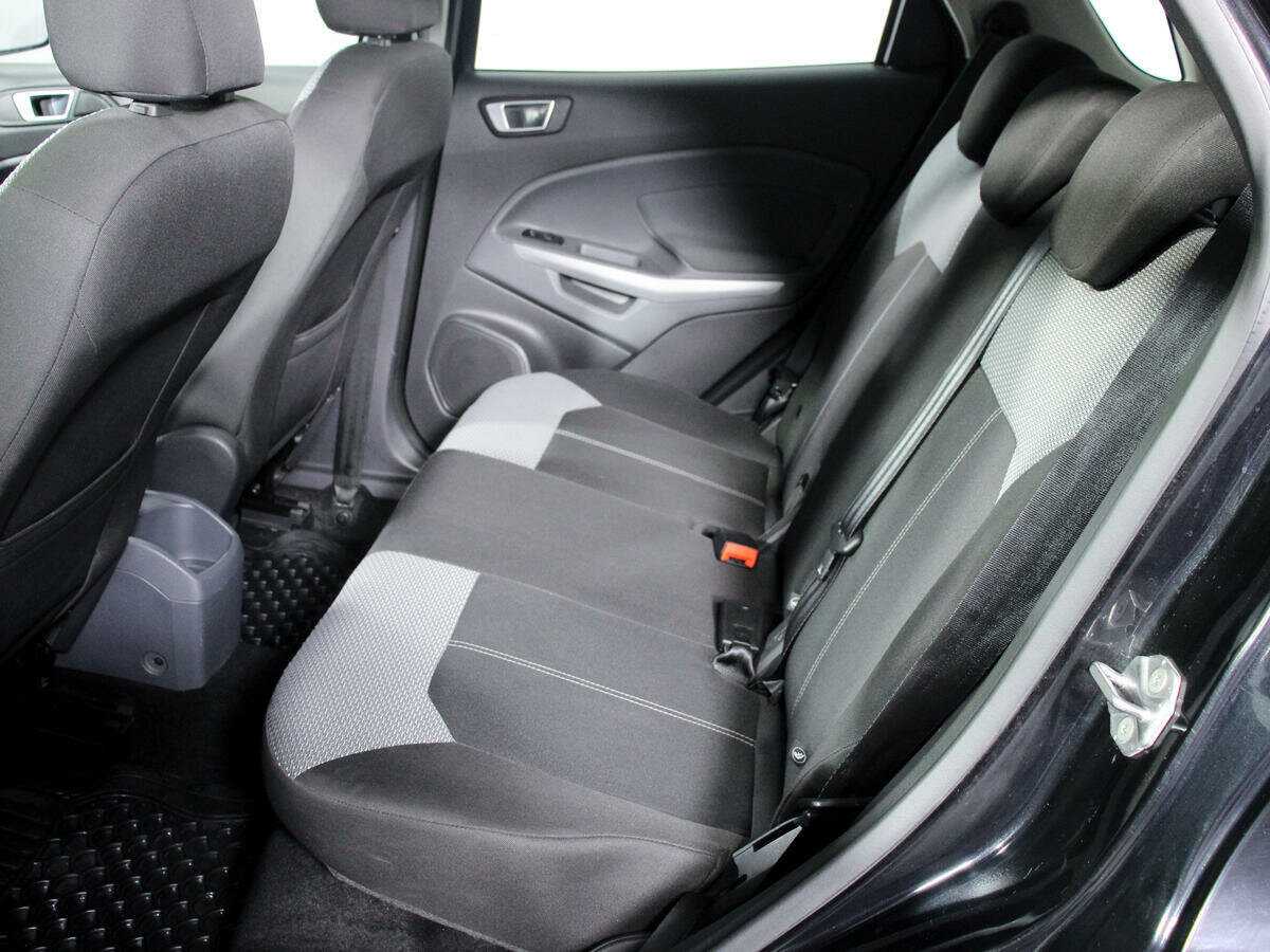 Б/У Форд ЭкоСпорт 2015 года. Фото: #9