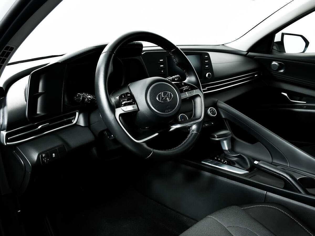 Б/У Хендай Елантра 2022 года. Фото: #12