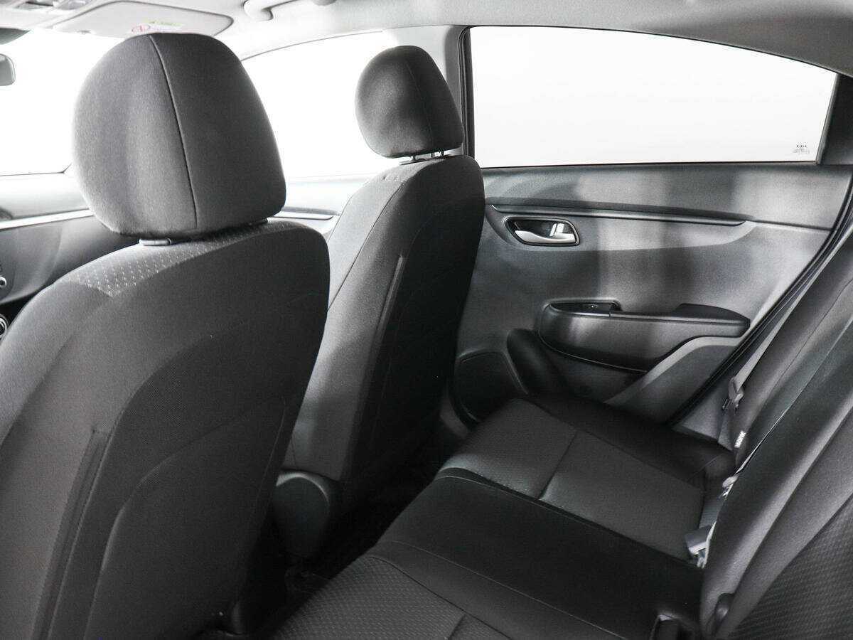 Б/У Киа Рио 2022 года. Фото: #11