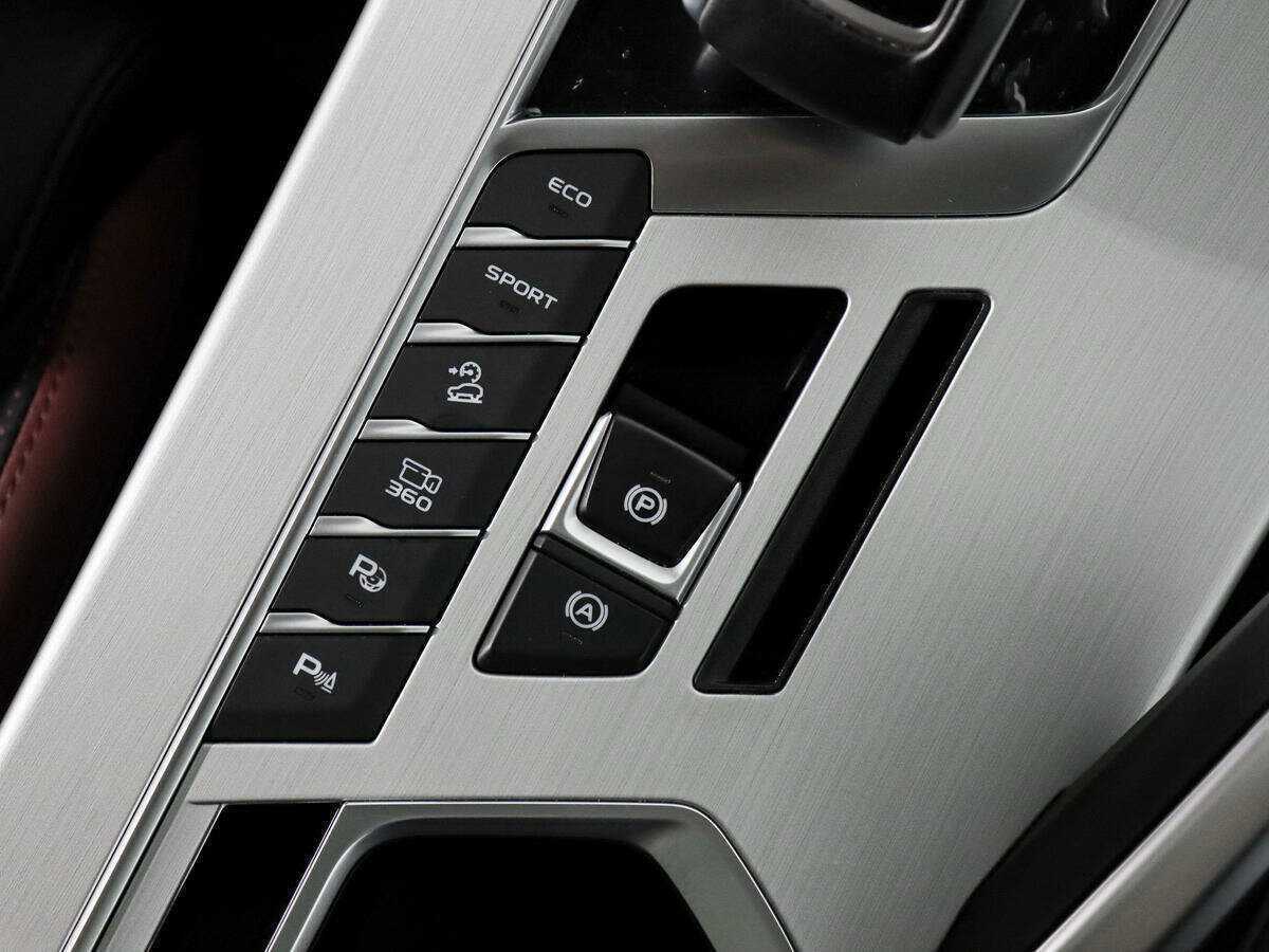 Б/У Джили Кулрэй 2022 года. Фото: #9