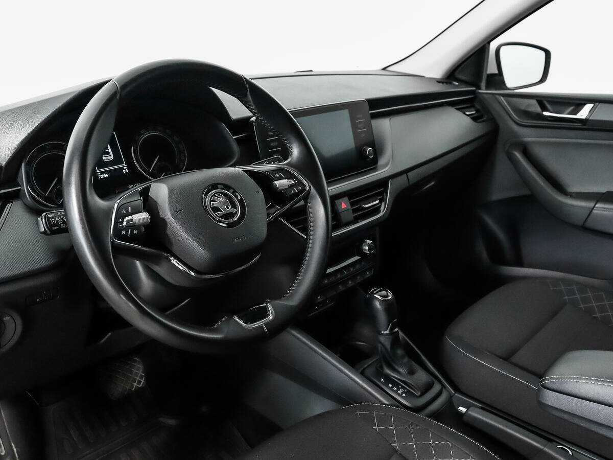 Б/У Шкода Рапид 2021 года. Фото: #8