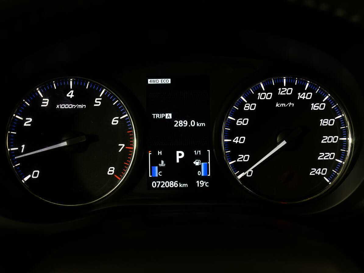 Б/У Митсубиши Оутлэндер 2019 года. Фото: #16