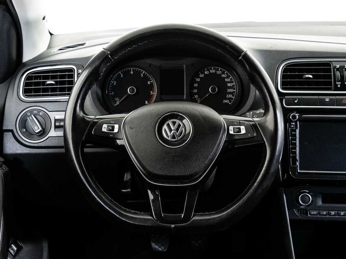 Б/У Фольксваген Поло 2018 года. Фото: #11