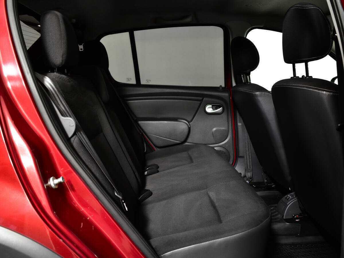 Б/У Рено Сандеро 2012 года. Фото: #9