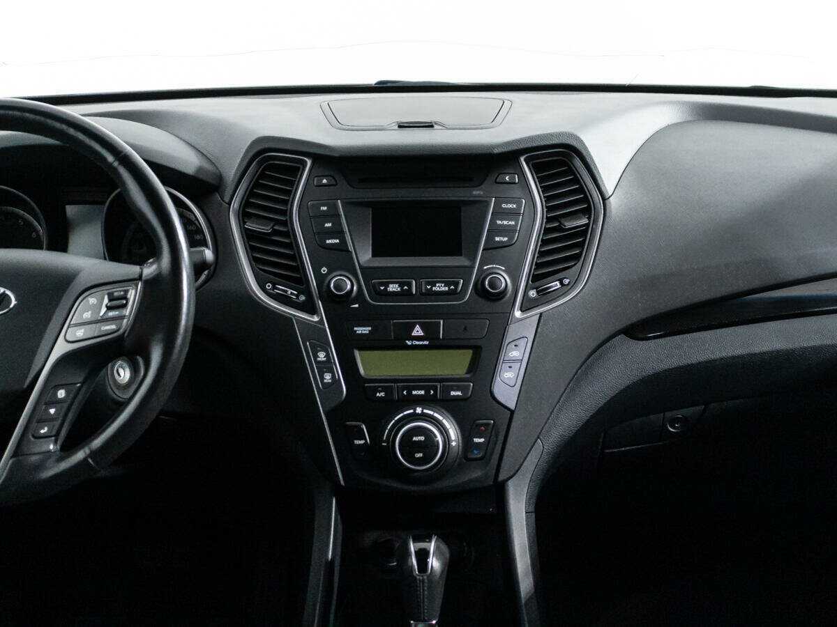 Б/У Хендай Санта Фе 2015 года. Фото: #13